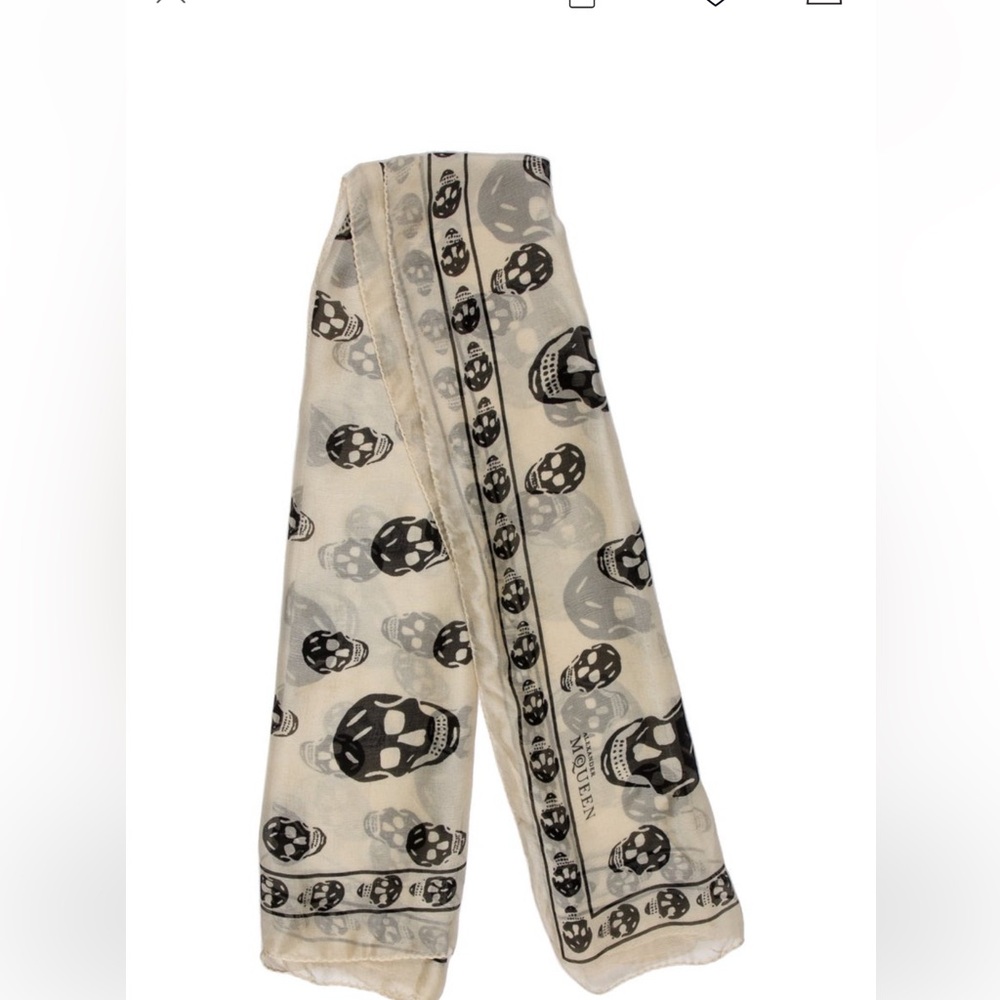 Alexander McQueen skull scarf